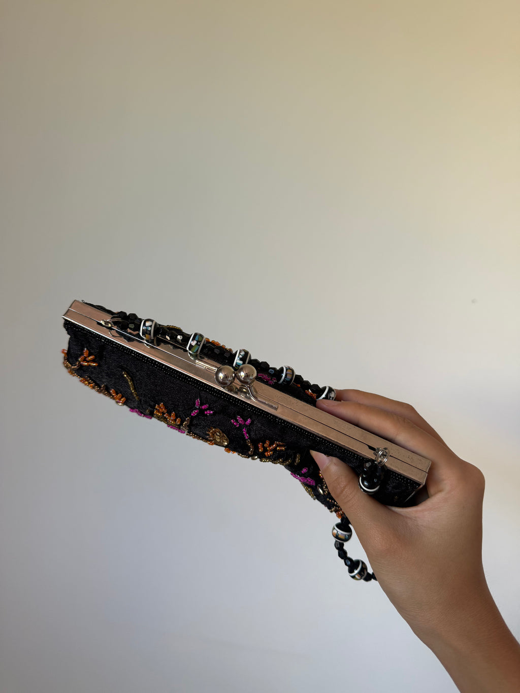 Black Floral Beaded Kiss-Lock Bag