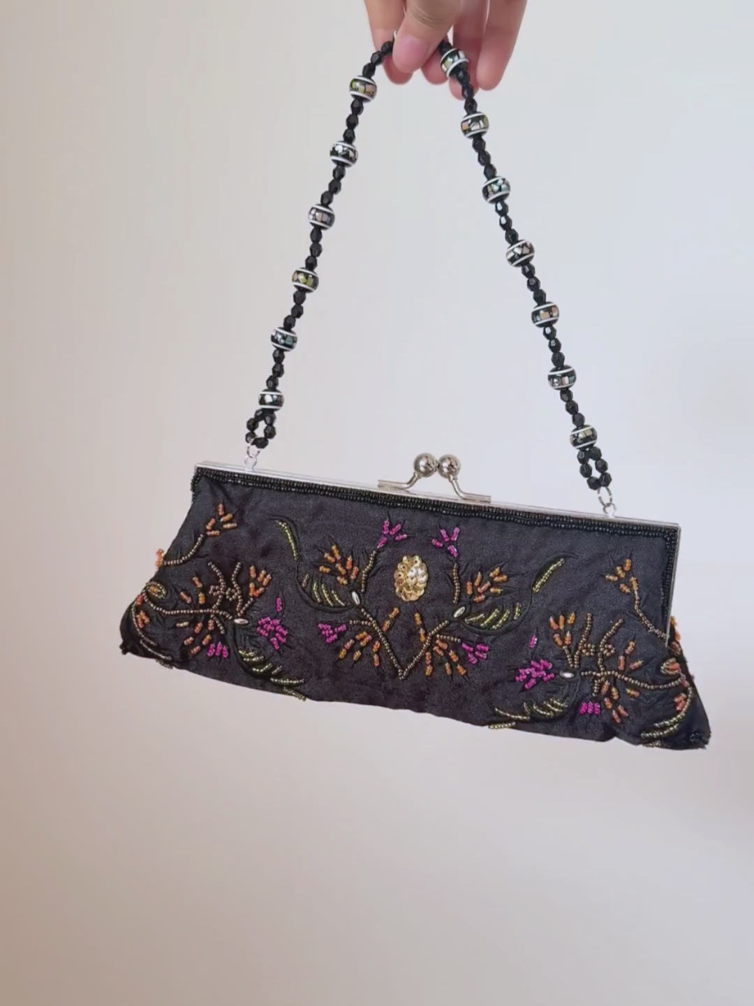 Black Floral Beaded Kiss-Lock Bag